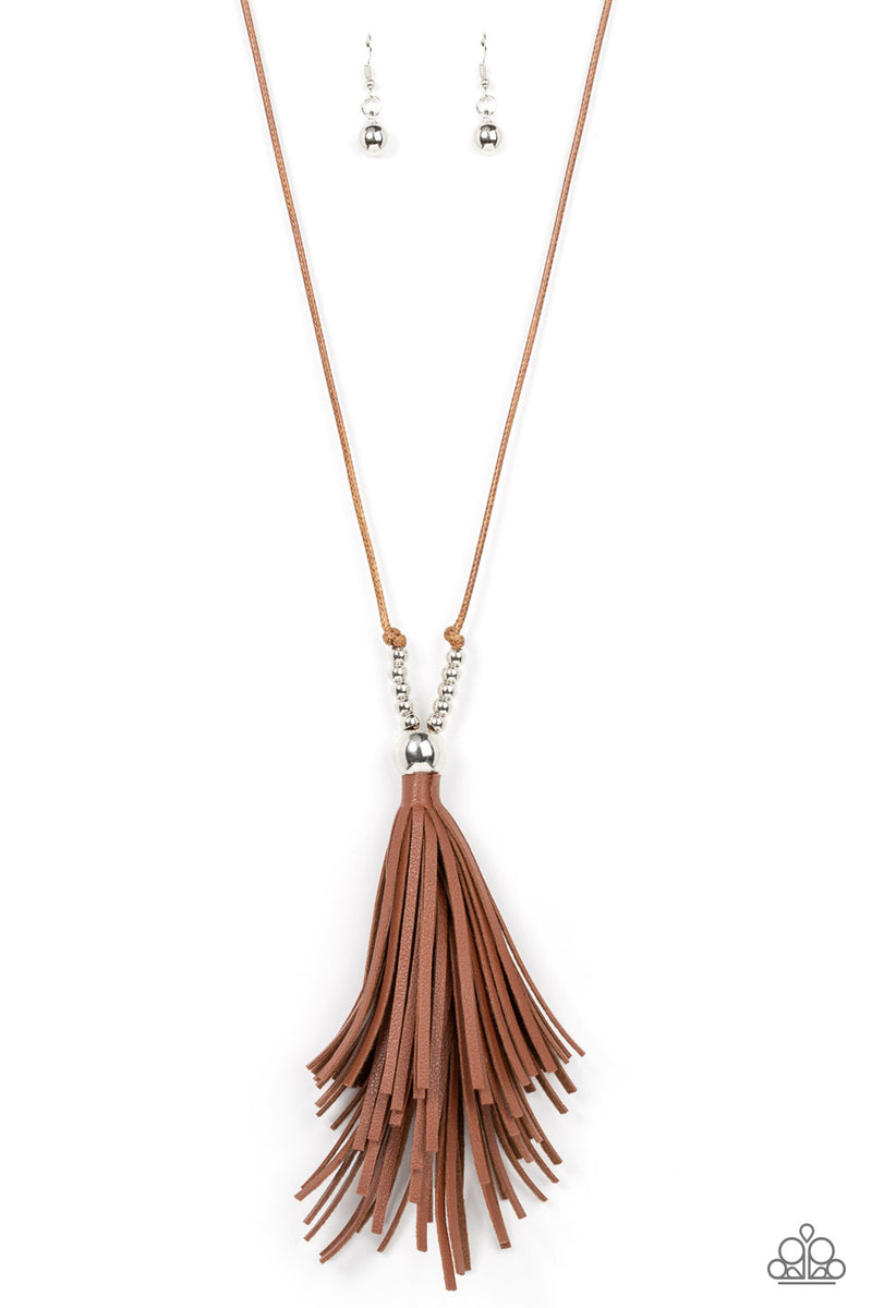Paparazzi A Clean Sweep Necklaces