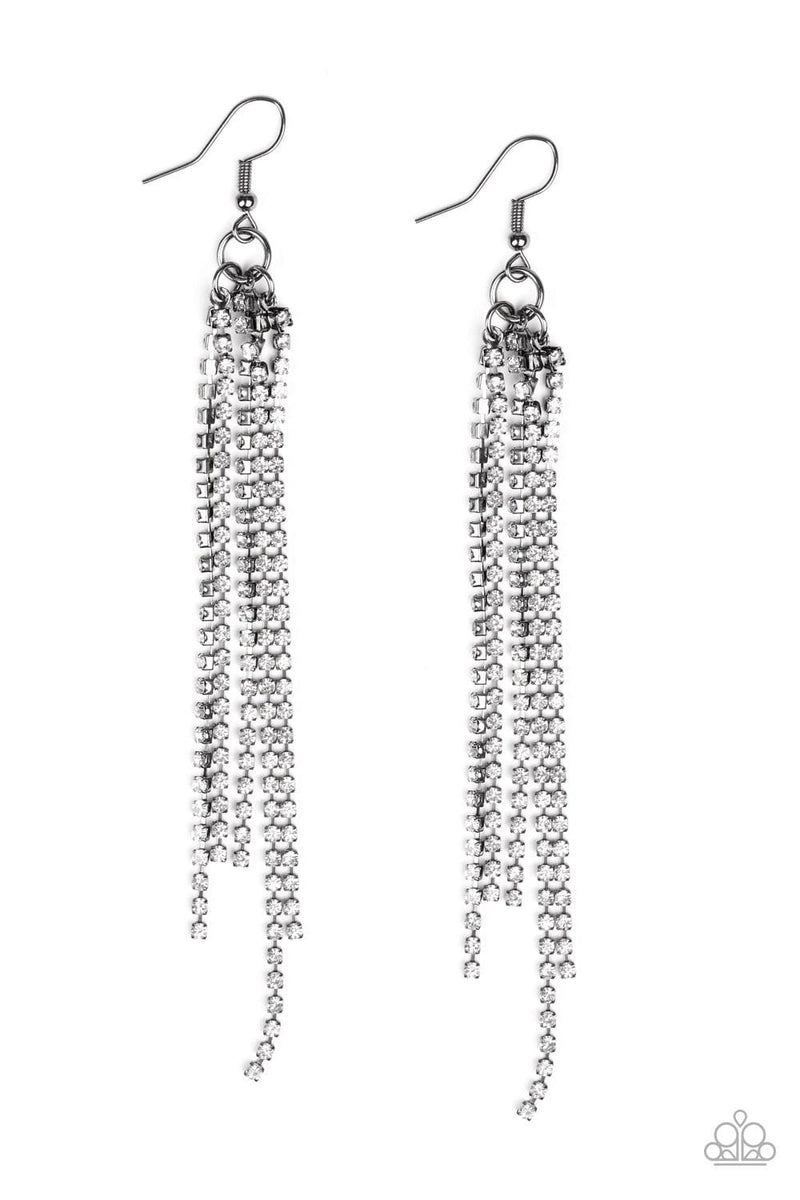 Paparazzi Center Stage Status Earrings
